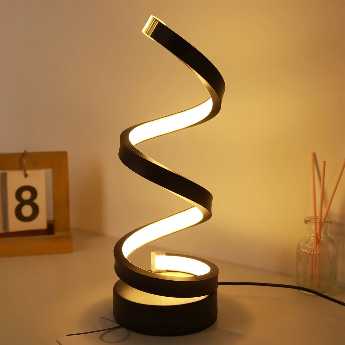 Stijlvolle spiraal LED tafellamp
