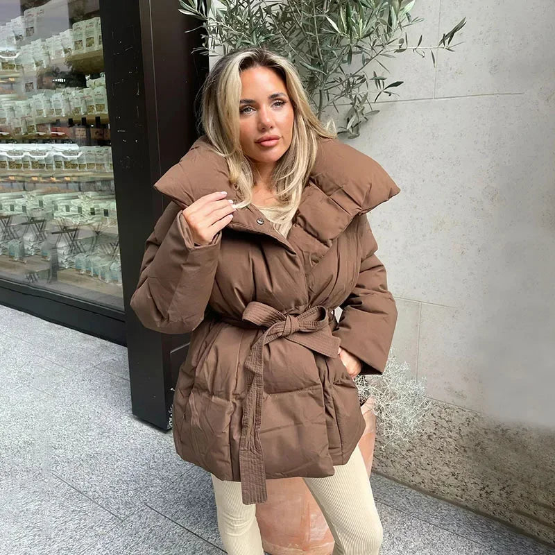 KYLIE - Korte Puffer Coat met Taille Riem | 50% OFF
